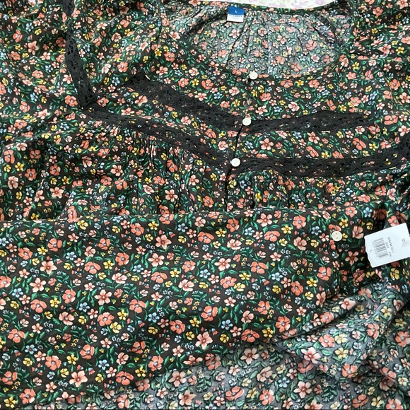 New old navy floral blouse woman’s - Picture 11 of 14